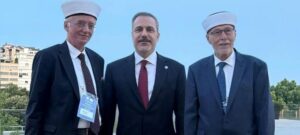 Οι ψευδομουφτήδες με τον Τούρκο ΥΠΕΞ Χακάν Φιντάν